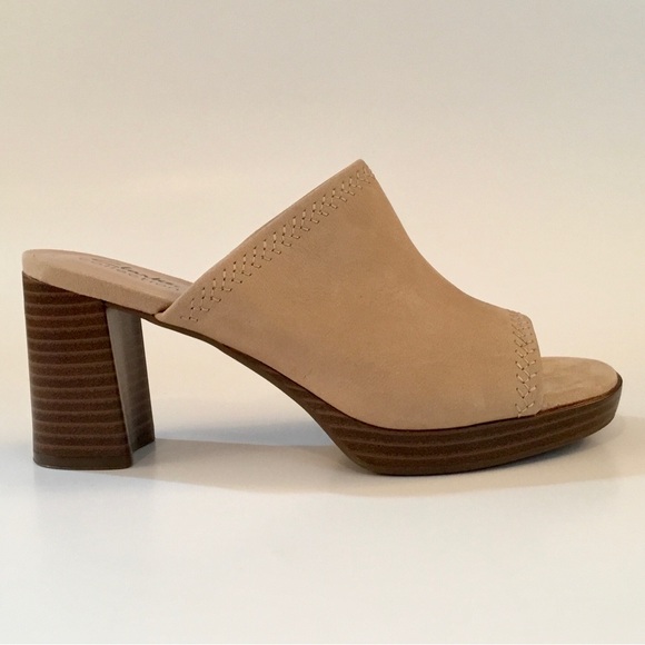 Clarks ‘Ambyrlyn Park’ Beige Nubuck Slip on Shoe - Picture 4 of 11